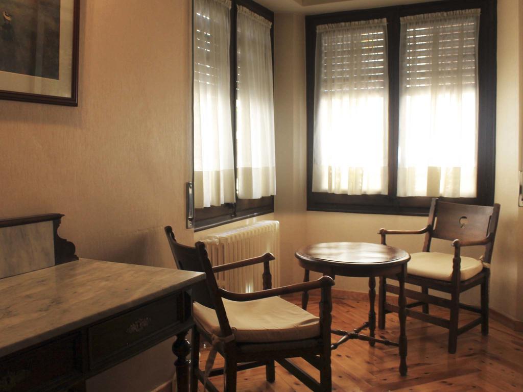 Hostal Rita Belvedere Puigcerdà Eksteriør billede