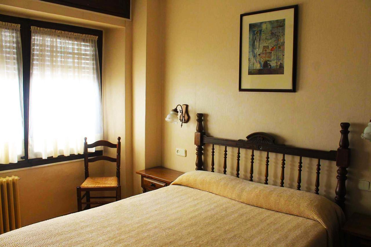 Hostal Rita Belvedere Puigcerdà Eksteriør billede