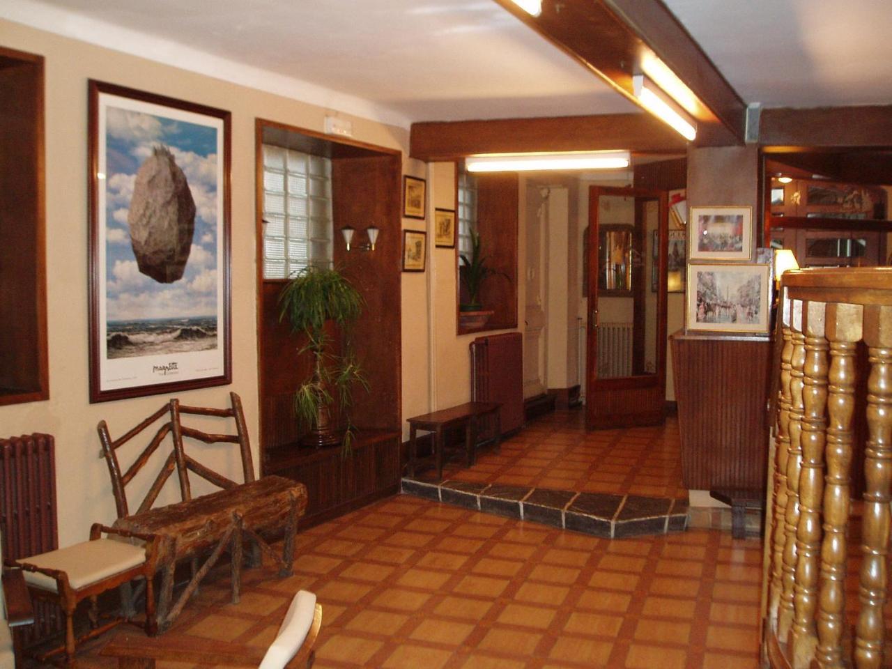 Hostal Rita Belvedere Puigcerdà Eksteriør billede